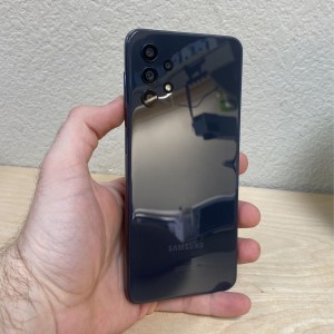 Samsung Galaxy A32 5G (64GB) - RABLJENI,očuvan,kao nov.