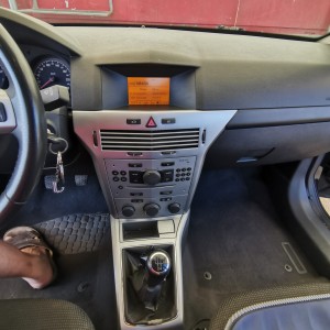 Opel astra h 1.6