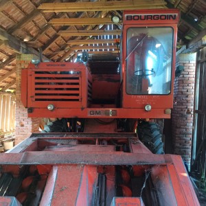 Prodajem Bourgoin gm-40