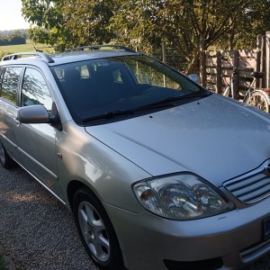 Prodajem Toyotu Corollu