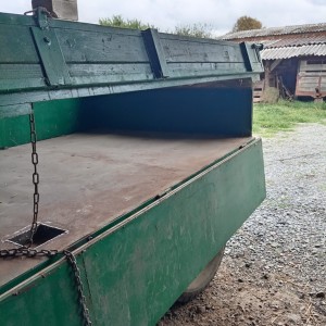 Prikolica kiper