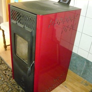 Prodajem peć na pelete