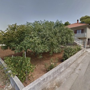 ZADAR - BIBINJE - Kuća sa okućnicom za dugoročni najam