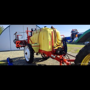 Vucena prskalica Agromechanika AGS Sprayer 3000litara