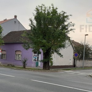 Kuća s lokalom u Vukovara, blizina centra