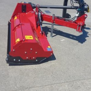 MALČER NA RUCI AGROPROFI BCR 180