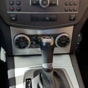 Prodajem Mercedes-Benz C-class 180 CGI