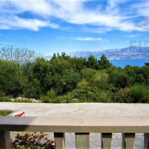Kuća s bazenom za odmor - Splitska (Brač)
