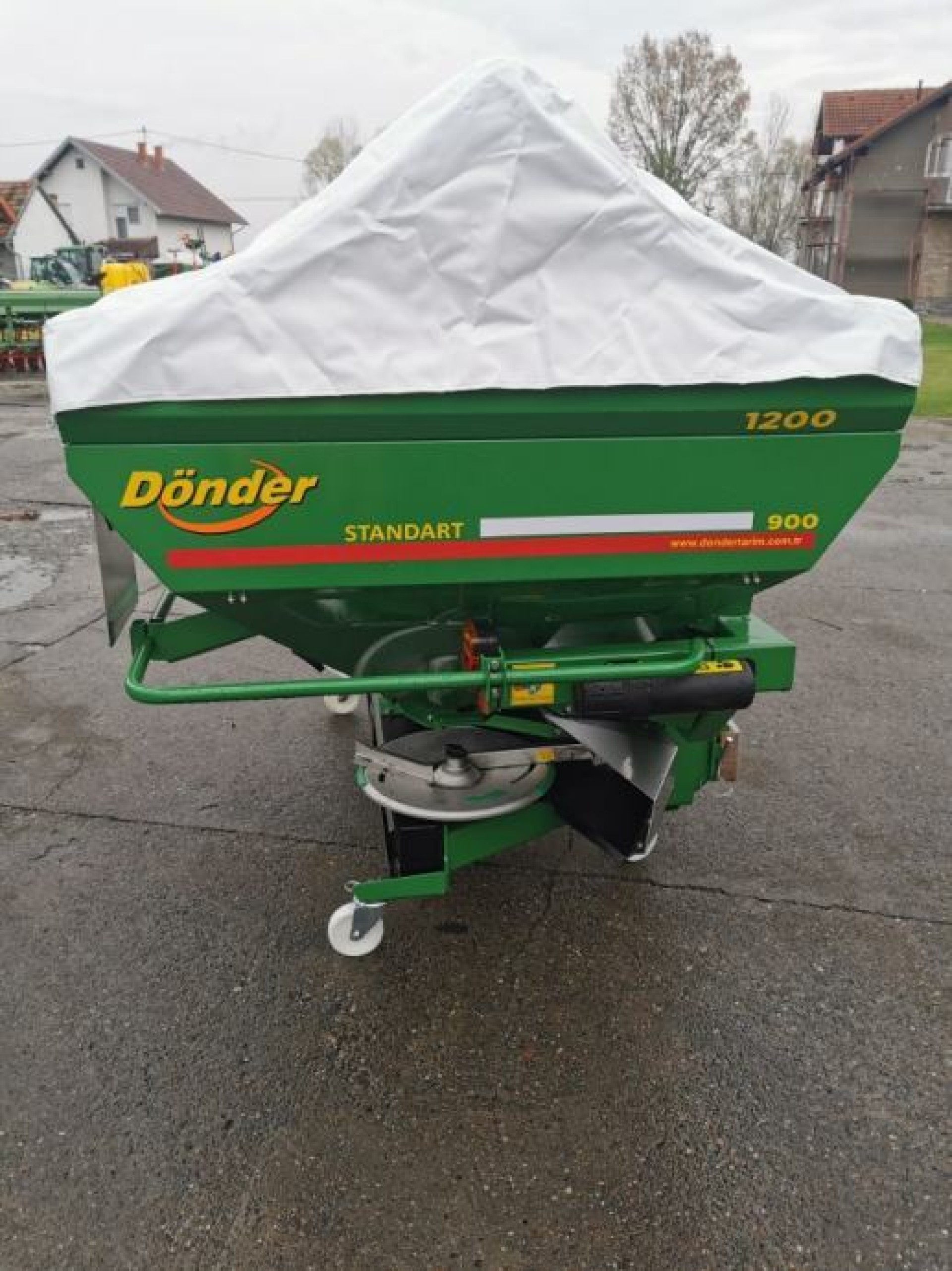 Rasipač gnojiva Dönder 1200L ECO