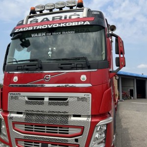 Tegljač Volvo FH500, 2017 god.