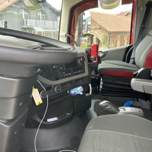 Tegljač Volvo FH500, 2017 god.