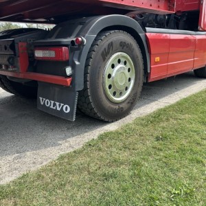 Tegljač Volvo FH500, 2017 god.