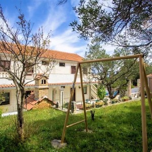 Kuća s bazenom za odmor - Splitska (Brač)