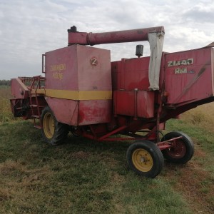 Kombajn Zmaj 133RM
