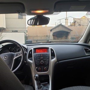 Opel Astra 1.6 (registrirana do 6/2024)