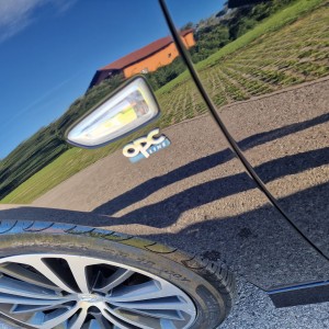 Opel insignia opc line