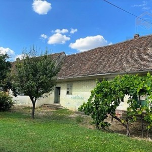 Građevinsko zemljište + oranica - Beli Manastir