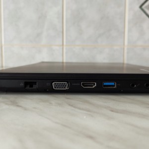 ️ACER TravelMate P645, i5-5300U, 12GB, 256 M.2 SSD, 14", Magnezij-Aluminijsko kučište️