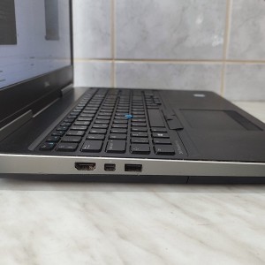 ️DELL Precision 7510, i7-6820HQ, 512GB NVMe + 1000GB, 64GB Rama, UHD 4K 3840x2160, 2 grafike️