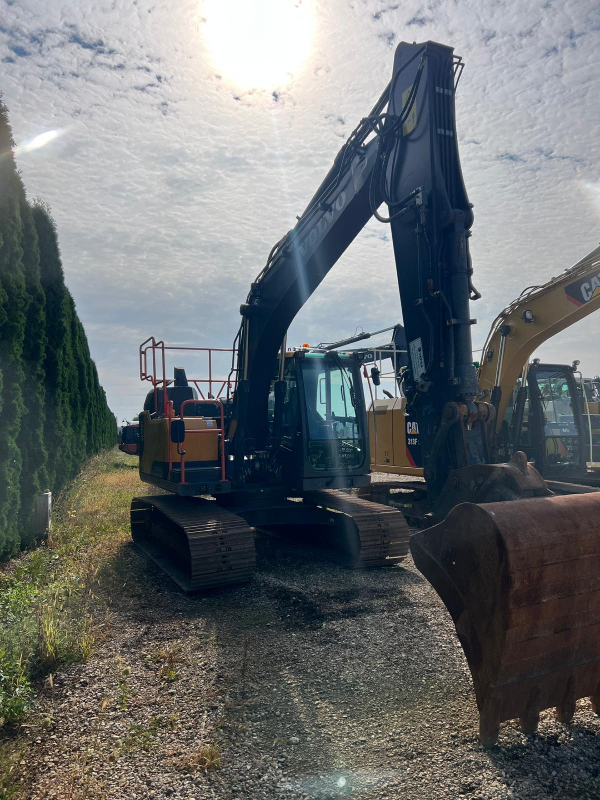 Volvo EC 140 EL tracked