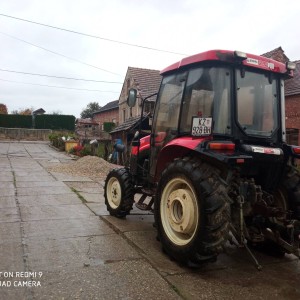 Traktor, Traktor yto, traktor s prednjem pogonom