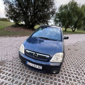 Opel Meriva 1.3 cdti 4/24