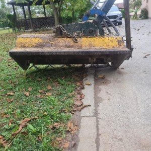 Malčer sa kranom