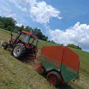Rolo balirka Gallignani 9250