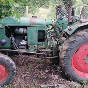 Deutz D25 tri komada