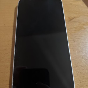 Prodajem iphone 13