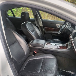 Jaguar XF 2011 g, LUXUR oprema