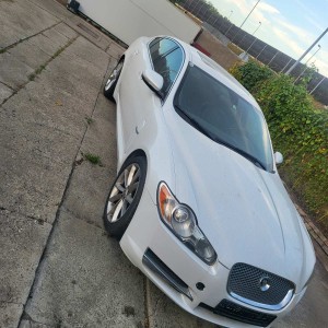 Jaguar XF 2011 g, LUXUR oprema