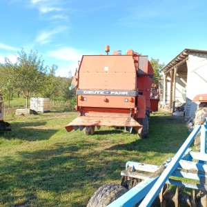 Kombajn Deutz fahr 1610