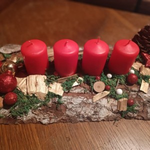 Adventski aranžmani i vjenčići