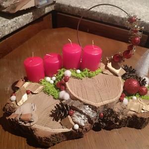 Adventski aranžmani i vjenčići