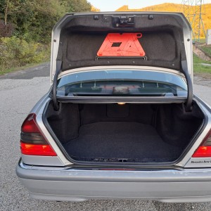 Mercedes-Benz C-klasa 220 D ELEGANCE