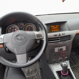 Prodajem Opel Astru 1.7 CDTI
