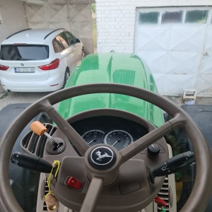 Traktor john deere 6830