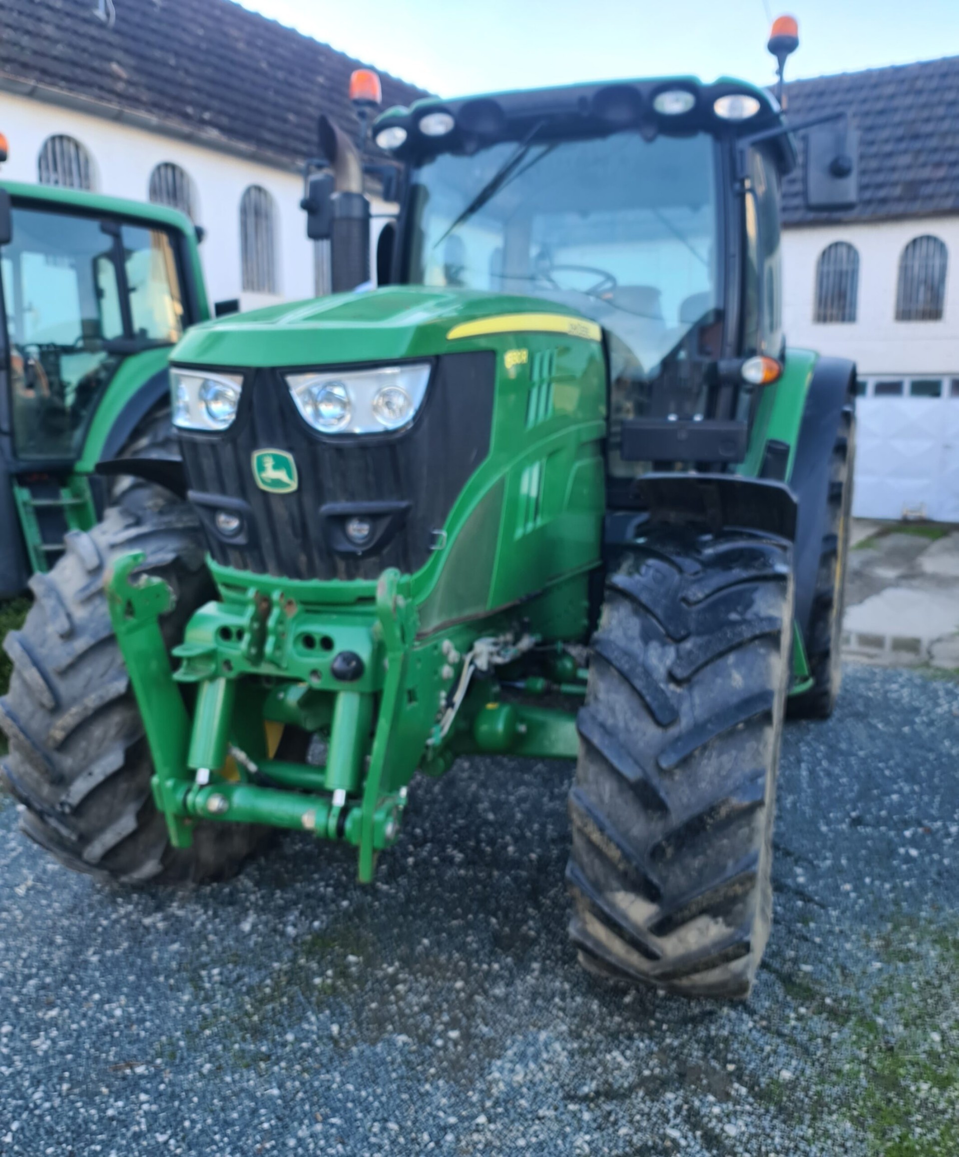 Traktor john deere 6130r