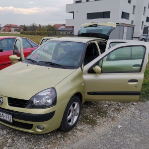 Renault clio 1.5dci KUKA REG 06/24