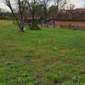 Zemljiste sa kucom
