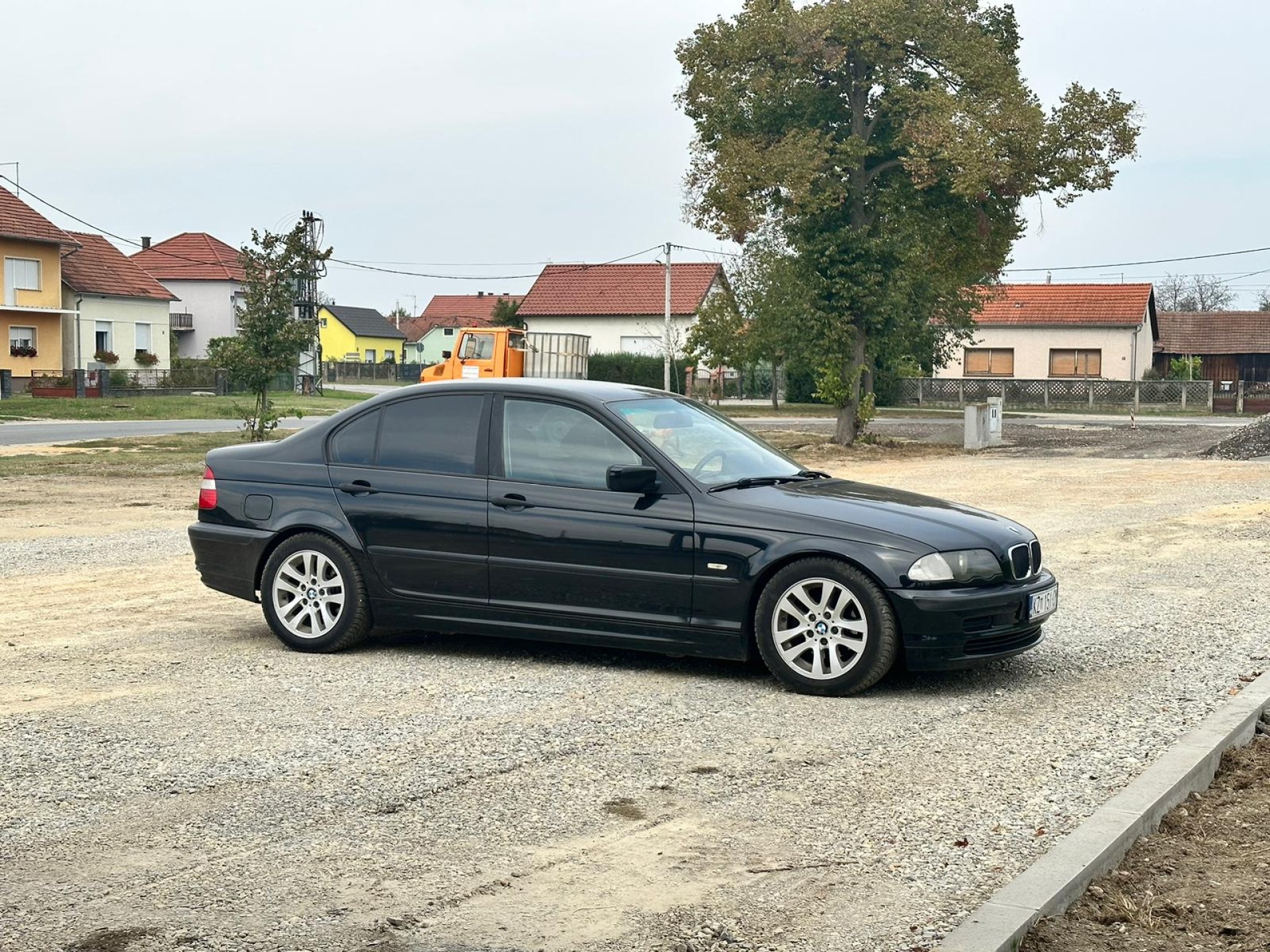 Bmw 316i reg godinu dana