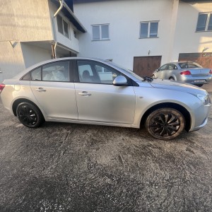 Chevrolet Cruze 1.6 LS