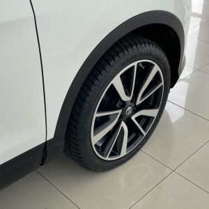 Nissan Qashqai 1,6 DCI Tekna+ 4x4