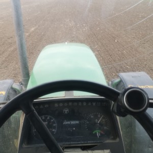 Prodajem john deere 6800