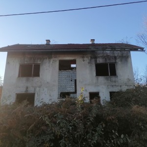 Prodajem imanje u Sjeničaku Lasinjskom