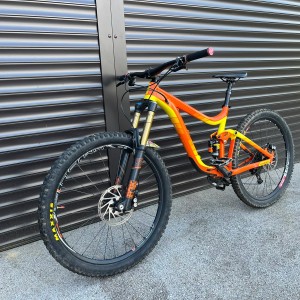 Giant Regin 27,5