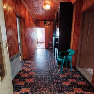 Kuća u Bratini (Pisarovina) 570 m2 - potencijal za starački dom, smještaj radnika, vrtić…