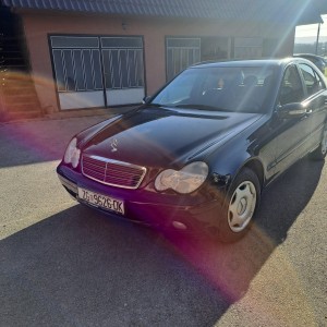 Prodajem Mercedes Benz c200 classic