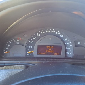 Prodajem Mercedes Benz c200 classic
